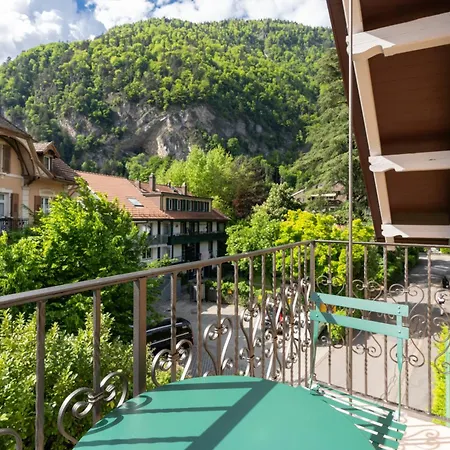 Betweenlakes 1st Floor شقة